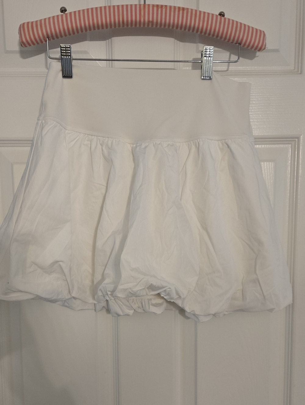 Women’s White Bubble-Hem Skater Skirt